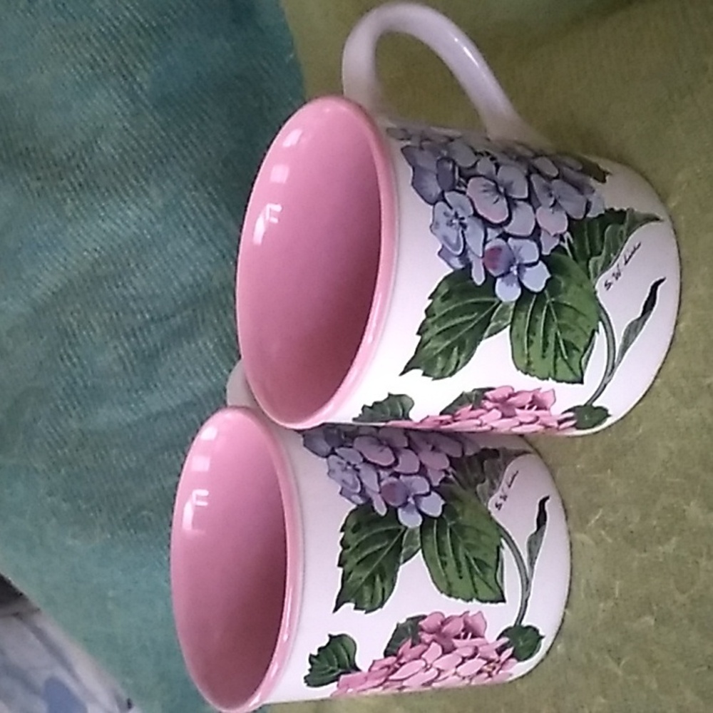 Vintage Potpourri Press Hydrangea Ceramic Coffee Mugs 1989